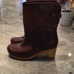 New UGG Leather boots